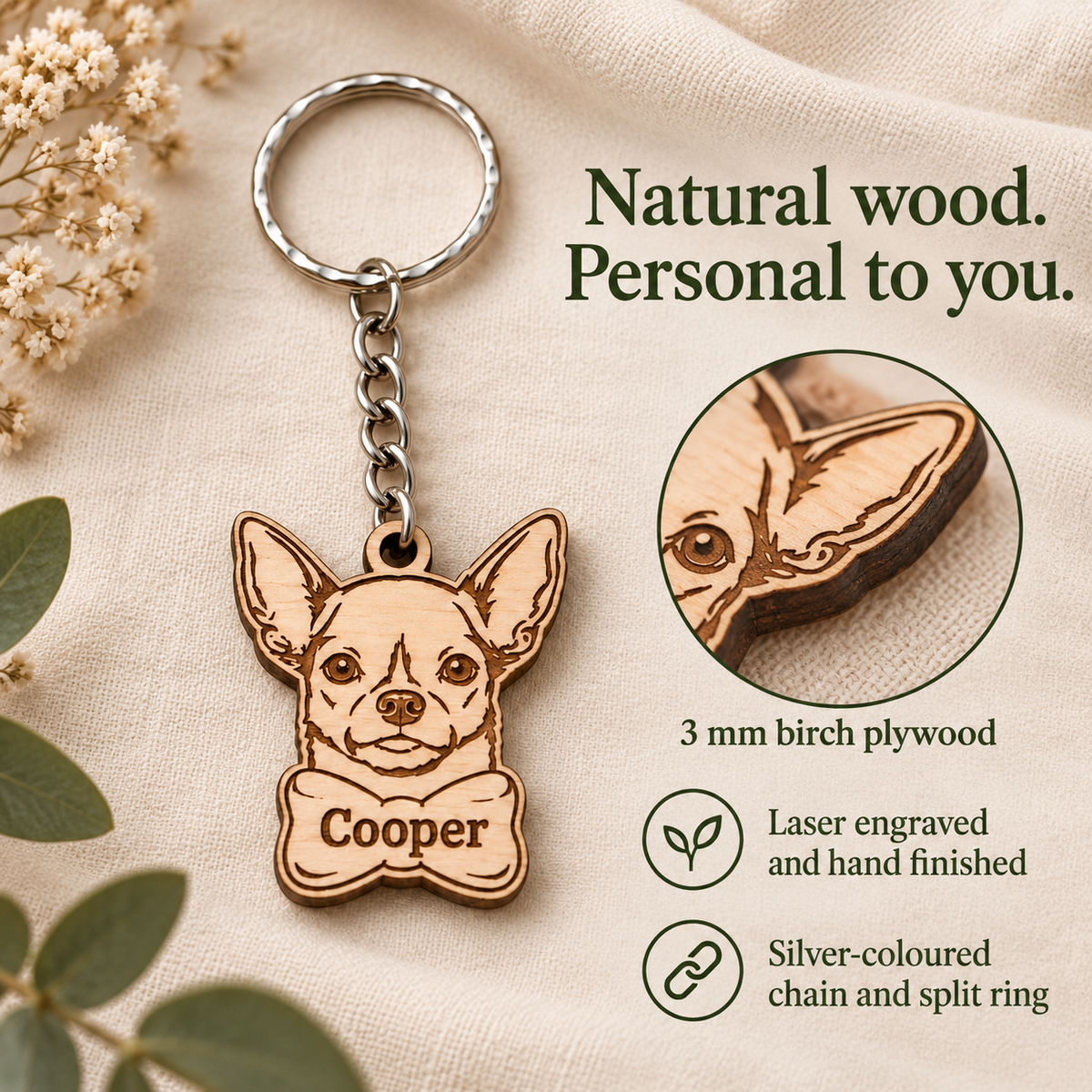 Cooper Chihuahua keyring with close-up of the thin wooden edge and labels for 3 mm birch plywood, laser engraving and silver-coloured fittings
