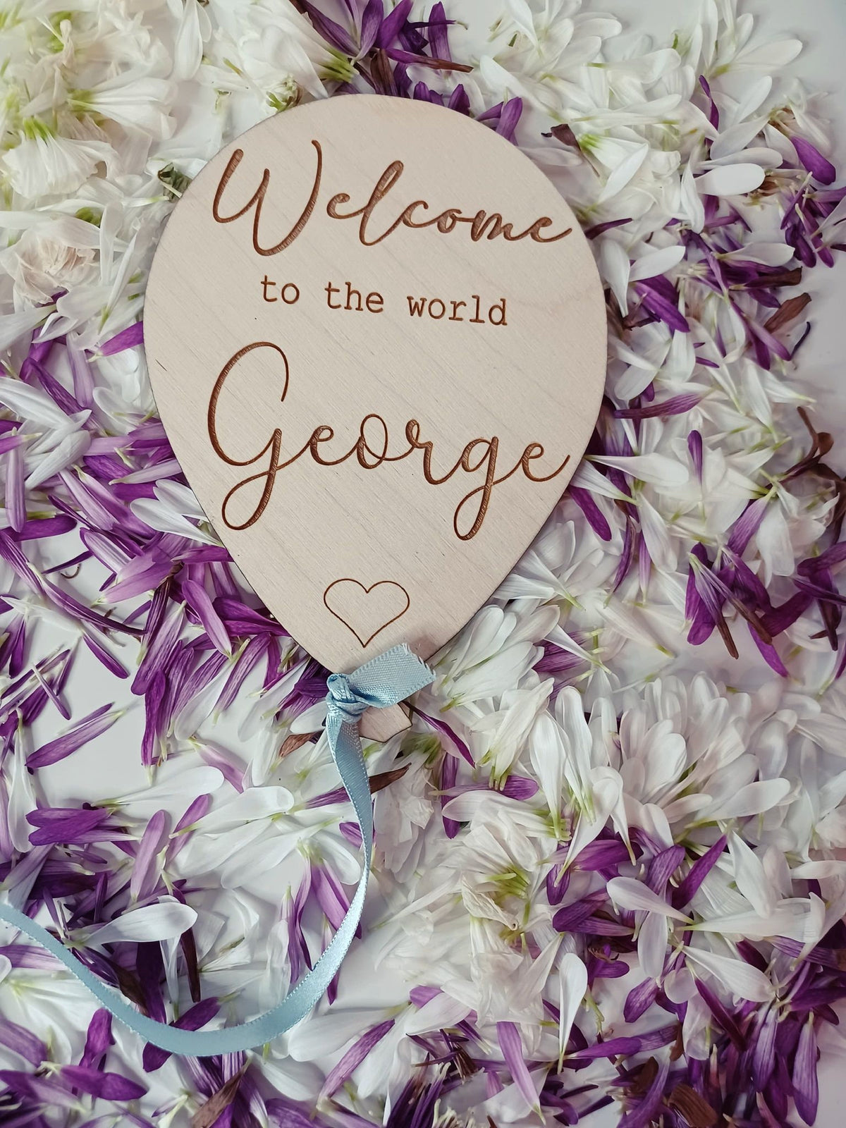 Balloon-Shaped Personalised Baby Annoucement Sign