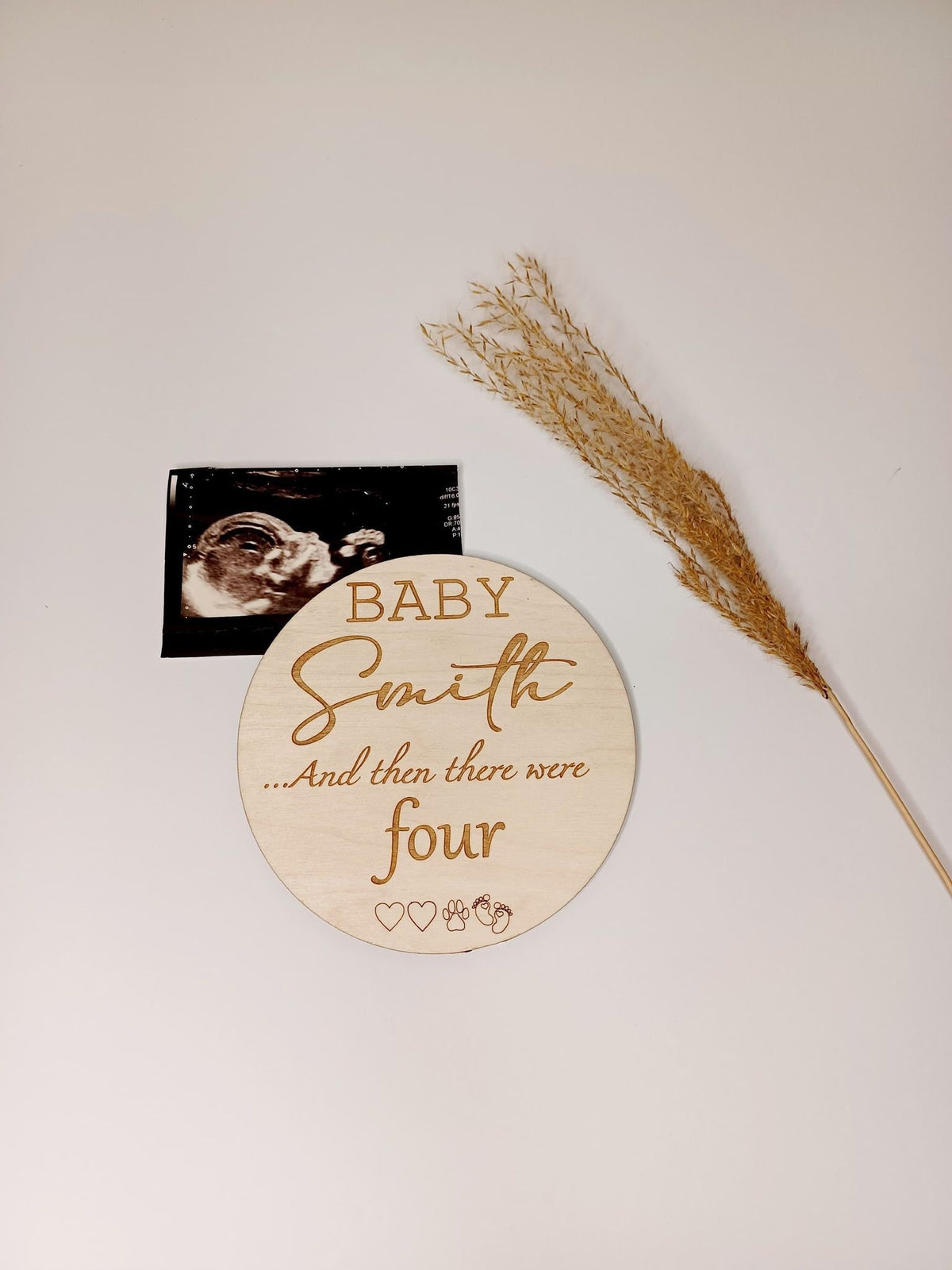 Family Pregnancy Announcement Disc with Hearts
