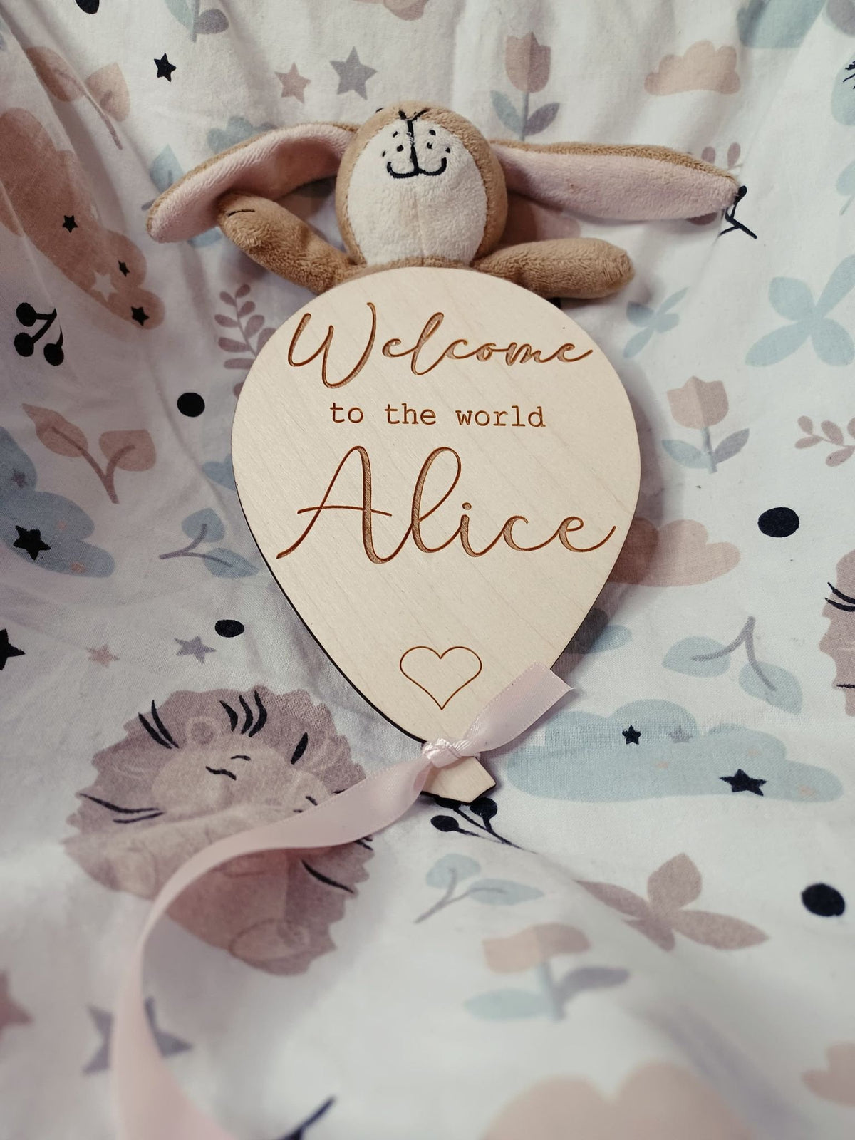 Balloon-Shaped Personalised Baby Annoucement Sign