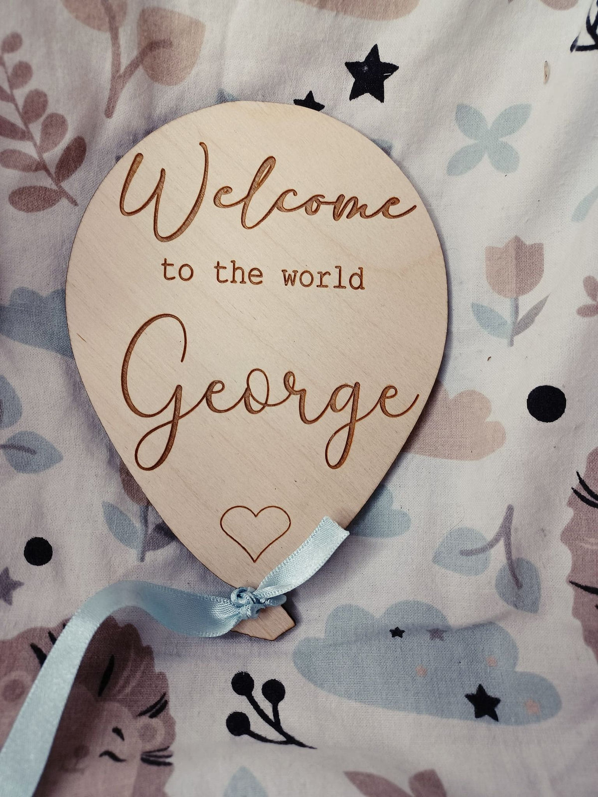 Balloon-Shaped Personalised Baby Annoucement Sign