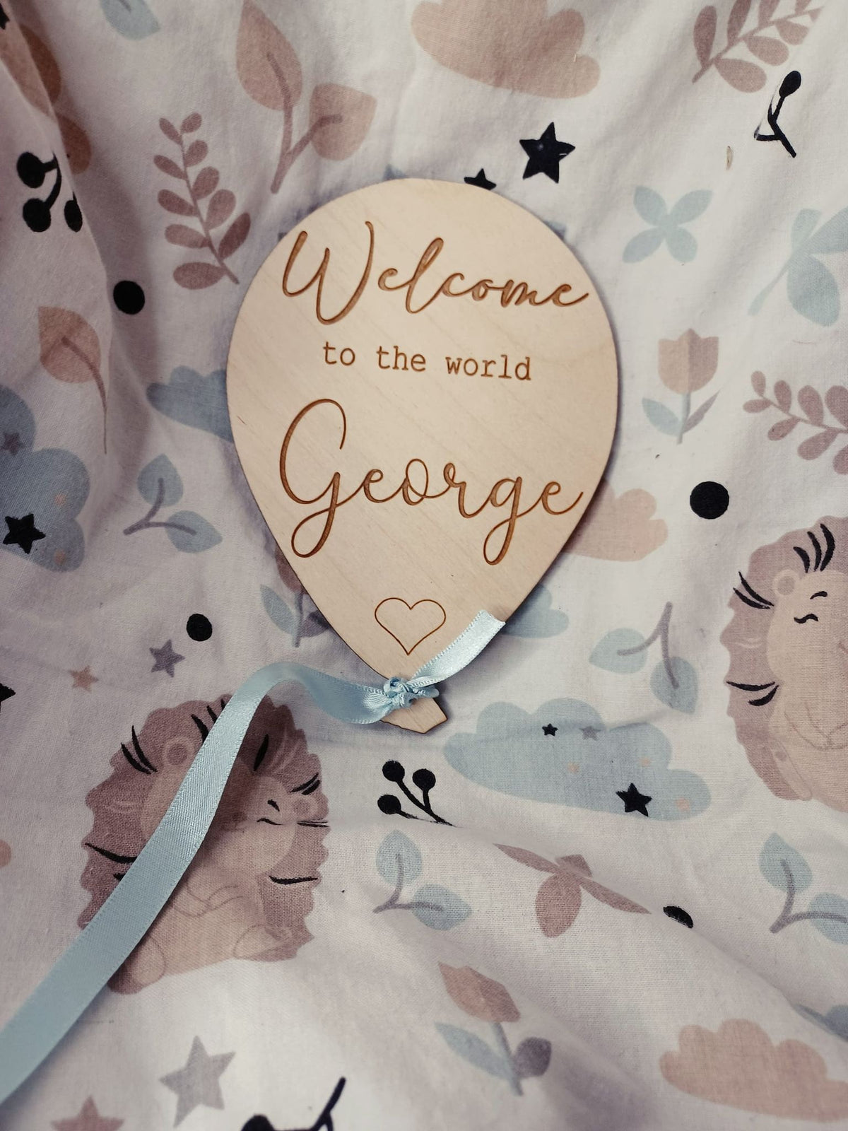 Balloon-Shaped Personalised Baby Annoucement Sign