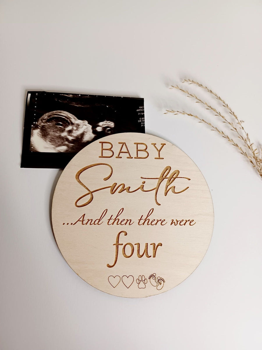 Family Pregnancy Announcement Disc with Hearts