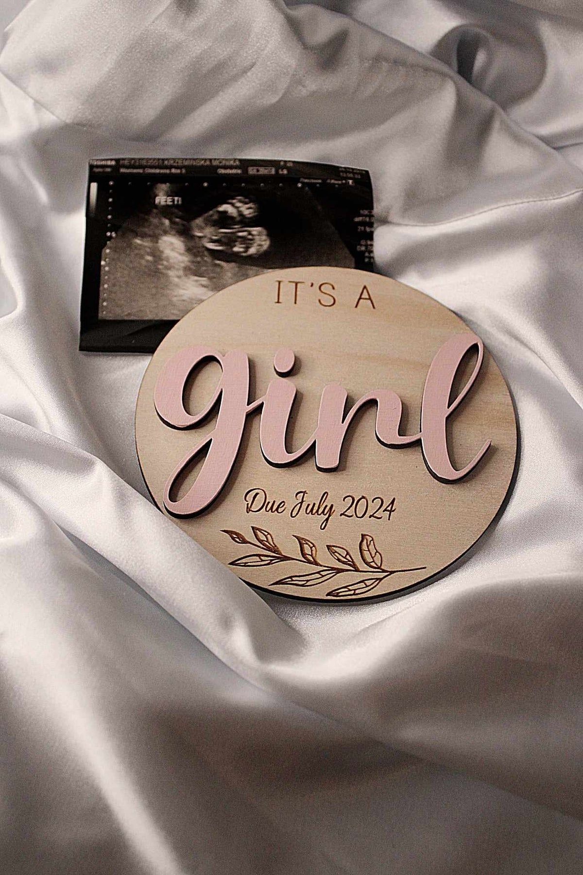 Double Sided Gender Reveal Plaque - It's a Girl
