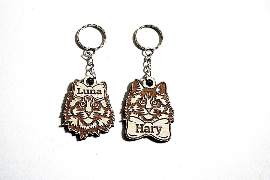 Personalised Maine Coon Cat Keychain